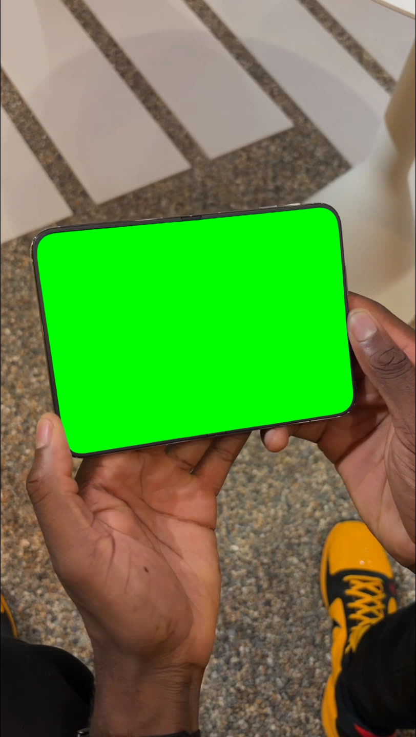 iPhone Duo Opening and Closing meme - MKBHD (Green Screen)