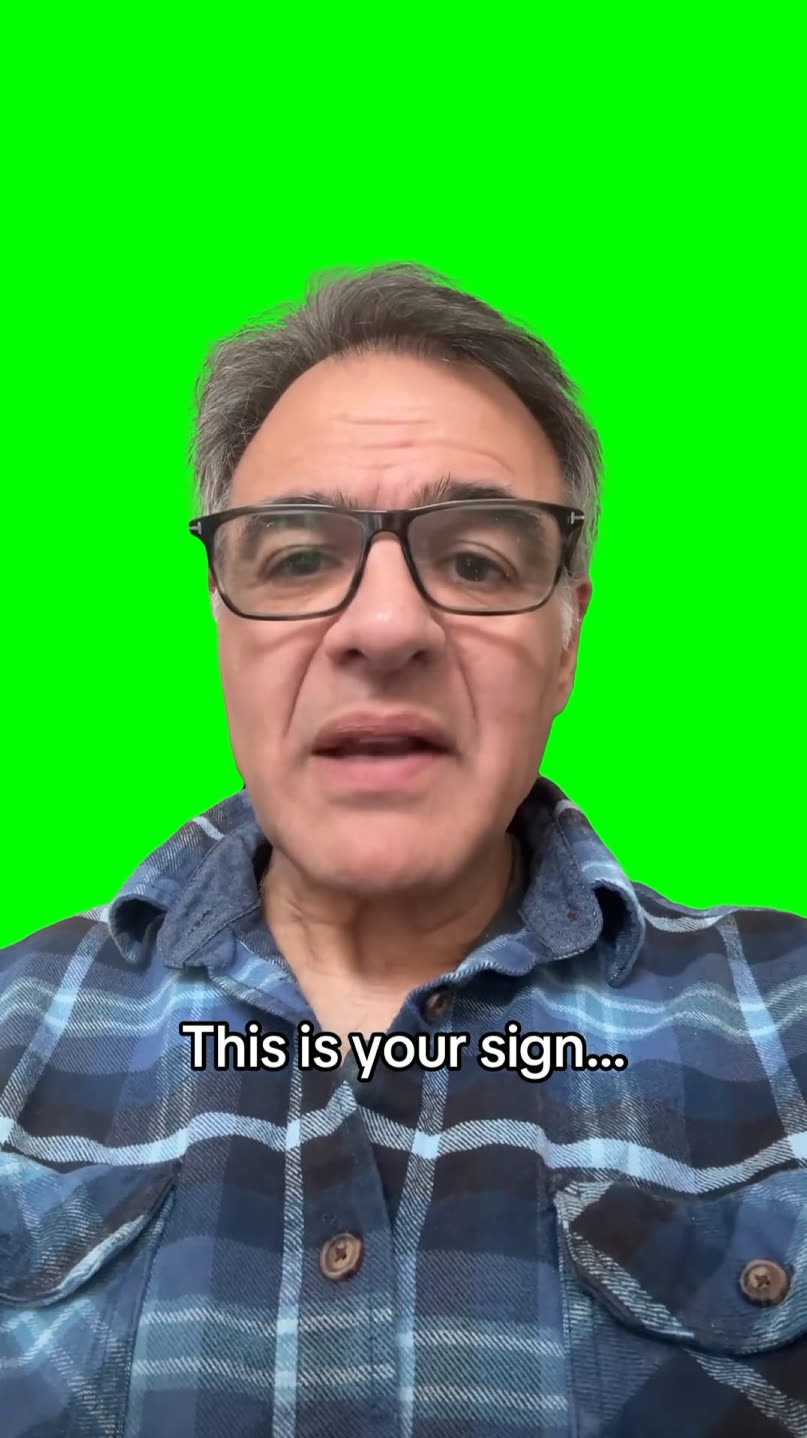 John Kiriakou "You Guys Need to Get Back to Playing Minecraft" meme (Green Screen)